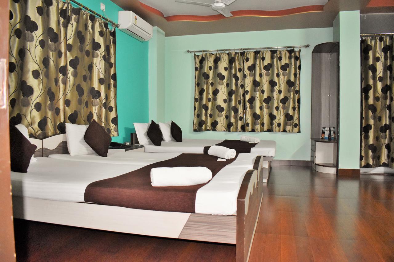 Hotel Debjyoti Siliguri Esterno foto